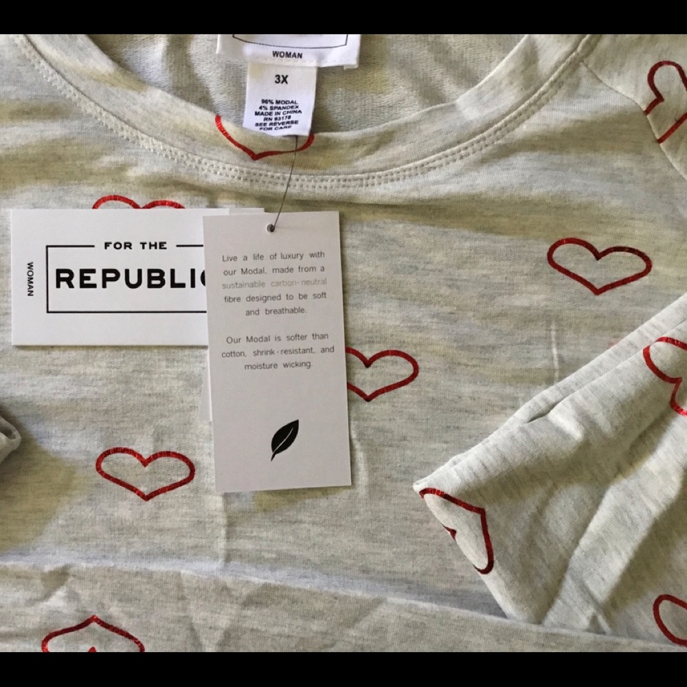 SORRY NOT FOR SALE!  NWT 3X Top FOR THE REPUBLIC GrayRedFoil Hearts